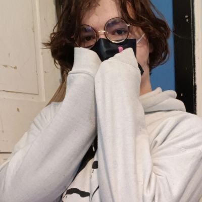 M26Pershy's profile picture. I'm a shy generic 21 yo Gay Yankee i post random things (mostly selfies,firearm,history/40k related)