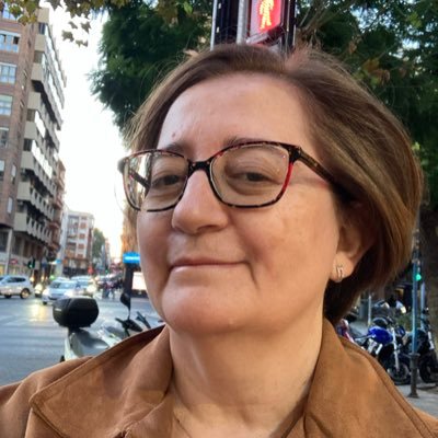 LarusRr's profile picture. Organista i de clàssiques. Interessada en l'Edat Mitjana. Jazzadicta. Redescubrint la mitja i el ganxet. RT is not endorsement.