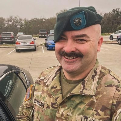 SymankRukky96's profile picture. "Army infantry officer 💼🔥. 10 years of experience in operations and leadership 💪🏽."🇺🇸
