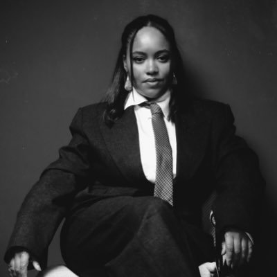 heimaeva's profile picture. Made a hair care brand called BREAD