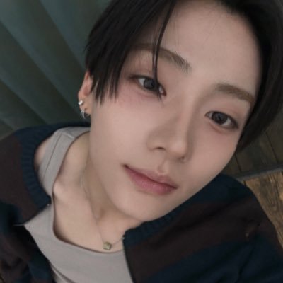 kintsukuroe's profile picture. Love is stored in fruits.