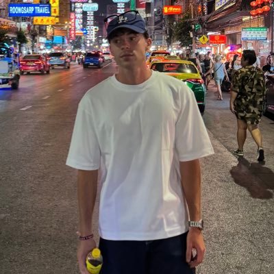 MaelEun's profile picture. Business growth / France & Panama 📍