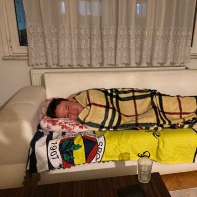 ozk4nturkkan's profile picture. 