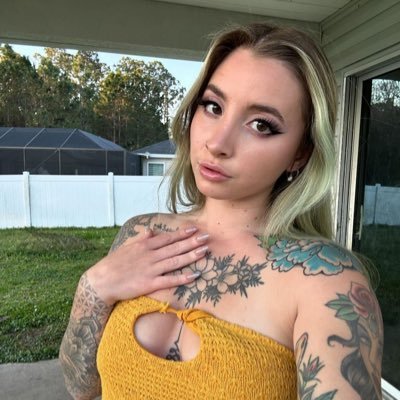 tracy_so_fine's profile picture. here for a good time not a long time if you’re looking for someone to share a fun night or weekend telegram: tracy_so_fine ! DM let have fun 🤩👅