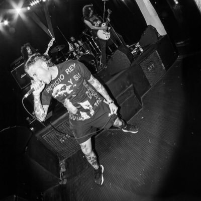 nomepronunci0's profile picture. 🖤⛓️🦂⛓️☯️ 
 • Docente • CEO Liberaciónxrecs • Grito en Courrières y Farsa • Colecciono Música y Bootlegs •