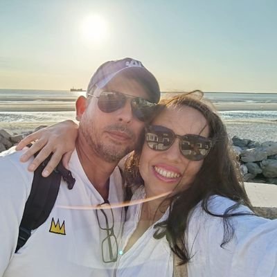 coquelicotmagie's profile picture. Je n'ai pas peur de la route
faudrait voir, faut qu'on y goûte.
le vent nous portera. 
cuenta profesional: @_LeBonheur