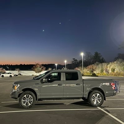 peterbilt14's profile picture. 