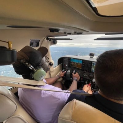 oluwazerbi's profile picture. 🦁☔⚽👨🏿‍✈️🇳🇬👹👨🏿‍💻