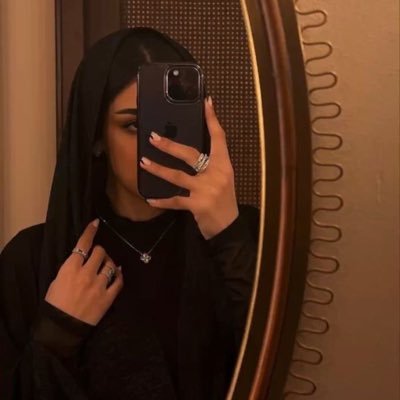 iviolet0's profile picture. @Alhilal_Fc | I just need to live in peace