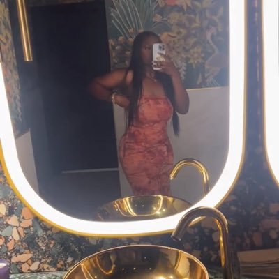 SambaSandra3's profile picture. law student