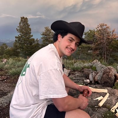 ethanbeller1's profile picture. Feel free bro