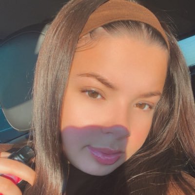 x_gabrielaaa's profile picture. leo