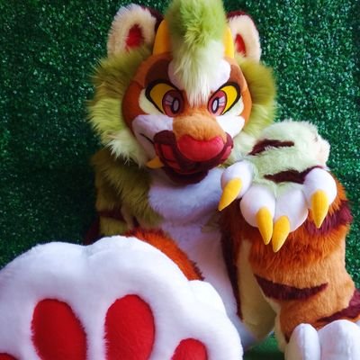 hybridmess's profile picture. I'm Eureka! 🐅🐉🪶 Furry & Fursuit Maker 🐾🧵 COMMISSIONS ARE OPEN ✨