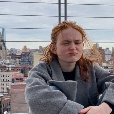 mayfiields's profile picture. “you either run from things or you face them (…)”