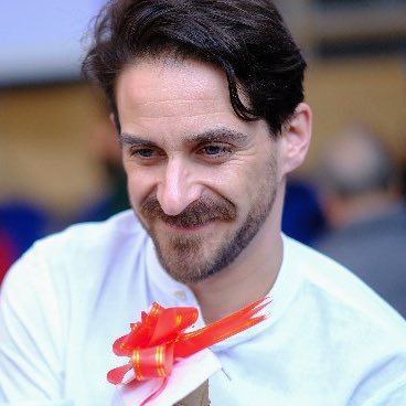 gonzalowinterrr's profile picture. PARODIA