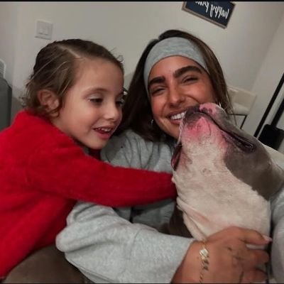 Camilla_pam's profile picture. Be happy and smile😊.