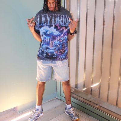 lilchuloo1x_'s profile picture. I Don’t Exist Irl