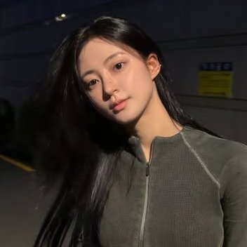 sourreast's profile picture. muak muak muak (check pinned)