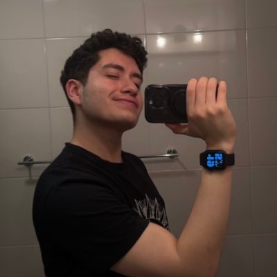 alfredoivanxx's profile picture. i am the star in any room that i stand in ⭑ ♋︎ dermatology resident 🧴🇲🇽