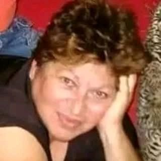 SorayaPoncian72's profile picture. Sou uma mulher que  acredita em um amanhã melhor , amo a poesia,a música e pinto telas com as cores do arco-íris.
Amo o meu Brasil , amo a Deus .
100%Bolsonaro.