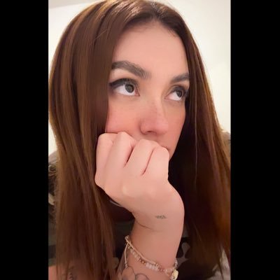 kategll's profile picture. 33 ✨| The magic of the Universe 👁️ | ♑ ♈ | Evolucionando. | Ya pasé mi primer Retorno 🪐| #Photographer | #WineSommelier | #NLP