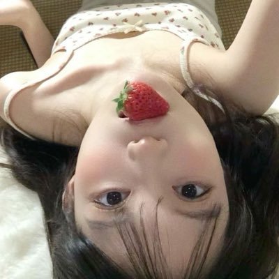 9twicez's profile picture. bissexualismo