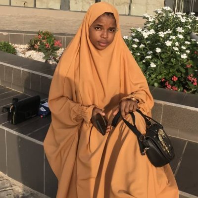 CynthiaLarynx's profile picture. 