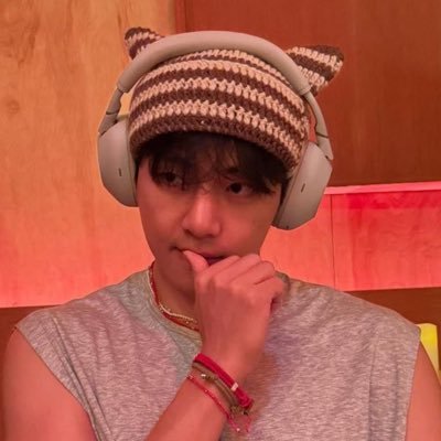 thkvantaes's profile picture. #BTS