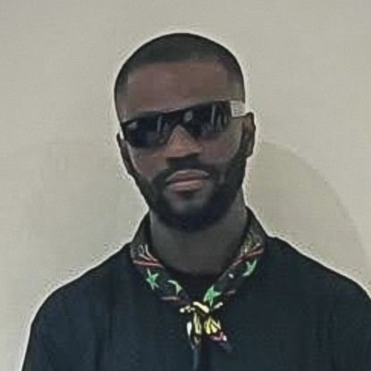 Karmah_MnB's profile picture. Be humble; but let kwasias know.

🇬🇭OTFW