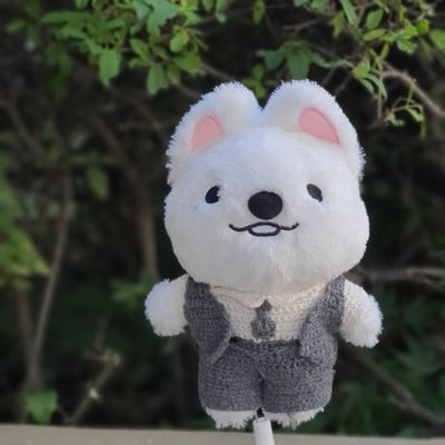 leonawonderland's profile picture. 인생 890년_책, 그림,털뭉치들 그리고 세상의 빛인 특별히 예쁜사람들+일상_Fan account(알계/비공계 차단합니다 _Protected accounts will be blocked. ) https://t.co/NzWqWjzUV2