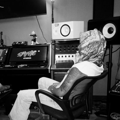 khysmoov's profile picture. 4 YOUR INSPIRATION ONLY