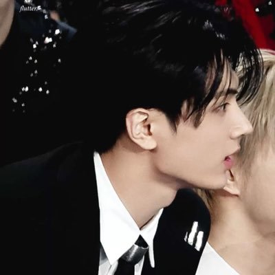 shsetsysggwgw's profile picture. 