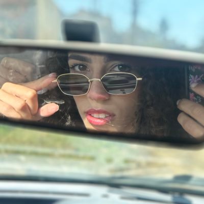 4LifeZiam's profile picture. She/Her ✨ Inside of my head, I hear voices...