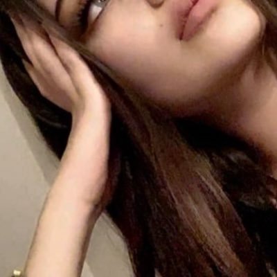 shm8il's profile picture. 