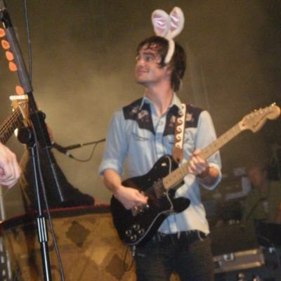 Punkjunk3r's profile picture. i am what throam vol 2 ryan would be like if he was a 19 year old lesbian
tragic.c1garettes on insta!!