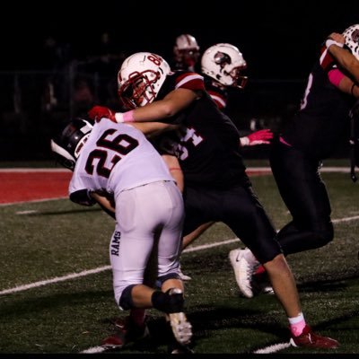 Jameson__54's profile picture. Creston highschool ’26 | 3.63 GPA | 6’1 | 200lbs | Te . linebacker | 235 bench | 295 squat | 345 dead |130 discus | 36 shot |641-202-1196