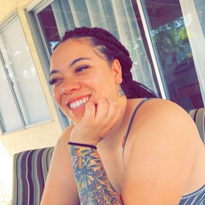 Sweetangelbeads's profile picture. it’s me again!!!! I promise I’ll stay this time, I hope you missed me as much as I missed you 😘😘 #21 and older! 🌈 wife of @msmilajames