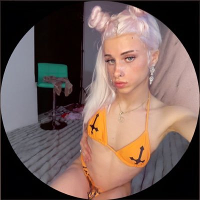 bunnyboymia's profile picture. 18 he/him Him 🤫 full length vids on my fans page🥀💋. insta: aidenkwoo TikTok: aiden_kwoo