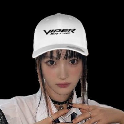 viperiina's profile picture. he/him • george russell • gfriend • tripleS • h1-key • ive