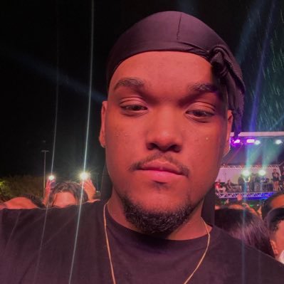 luckmarvel's profile picture. eu sou sempre igual, não desejo o mal, amo o natural, etc e tal