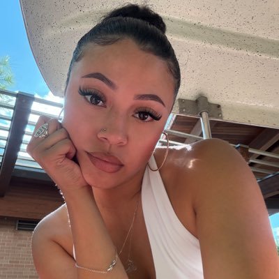 jazalynegarza's profile picture. 