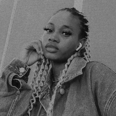 DSalesLetterGal's profile picture. Sales Copywriter/ Ads & conversion specialist ✍🏽 Stick around we’ll make people fall in love with what you sell