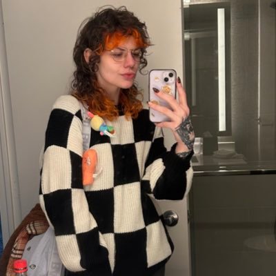 shrimpbugs's profile picture. various things are occurring 🥯 long furby enthusiast