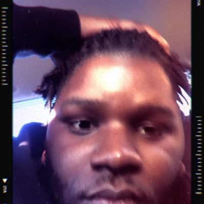 jones_lion18704's profile picture. I like playing games