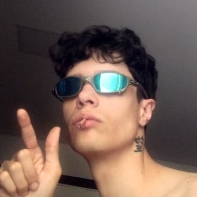 eduardofsh's profile picture. Sincero e irônico 🤷🏻‍♂️|
Produtor Musical 🤬|
Da favela 👽|
Respeito é pra quem tem🏳
KOMPO$TURA🧘
@Cruzeiro até morrer 💙 |
📍BH|Zona Oeste in Danger Zone ⚠️