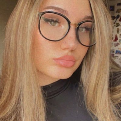 Alexis492396340's profile picture. say hi 👋