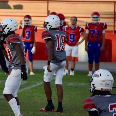 Javenstanley_'s profile picture. @ tate high school - Class of 2029 | olb |5,8 | 156 | 3.5 gpa | contact: chunk3107@gmail.com