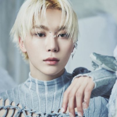 caratdeulx's profile picture. just a simple girl with a dream ~