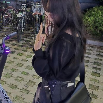 2W7htzLnE76AT's profile picture. 