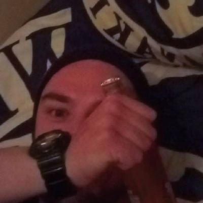 bean_flickerz's profile picture. @ twestedandbound 
main handle^